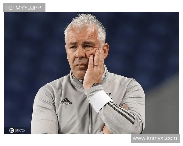 足球明星突发心脏骤停抢救视频引发全球关注与讨论 足球明星突发心脏骤停抢救视频引发全球关注与讨论